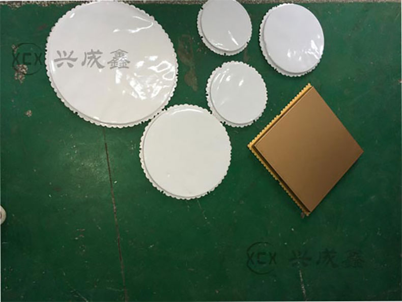 蛋糕盒底托一機(jī)多用產(chǎn)品 蛋糕盒底托一機(jī)多用產(chǎn)品